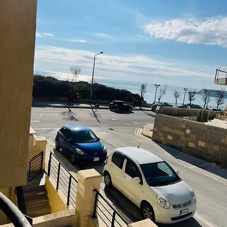 アパート Amethyst マルサスカーラ